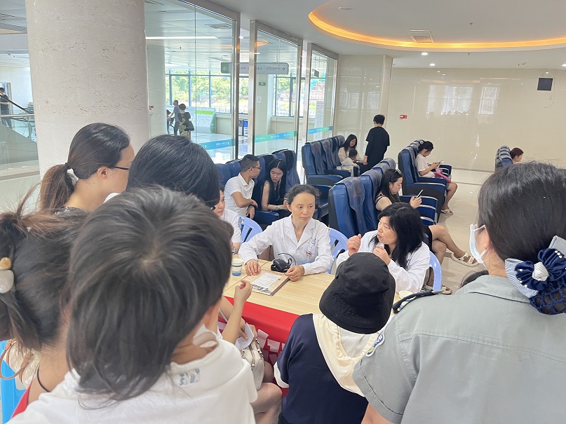 1723794839253616.jpg 妇科 更年期保健义诊活动 .jpg