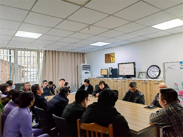 供应室  行政后勤四支部12月党员大会.png