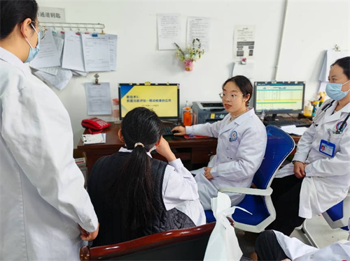 组团式帮扶队.png