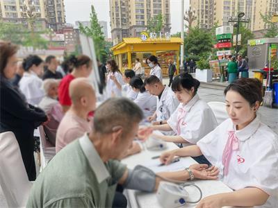 1779766085491525.jpg 心血管内科义诊.jpg