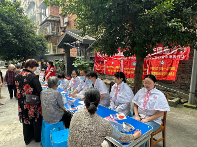 口腔科 邹睿.png